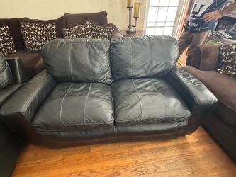 3 pcs black coaches