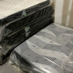 MATTRESS CLOSEOUT! Queen & King
