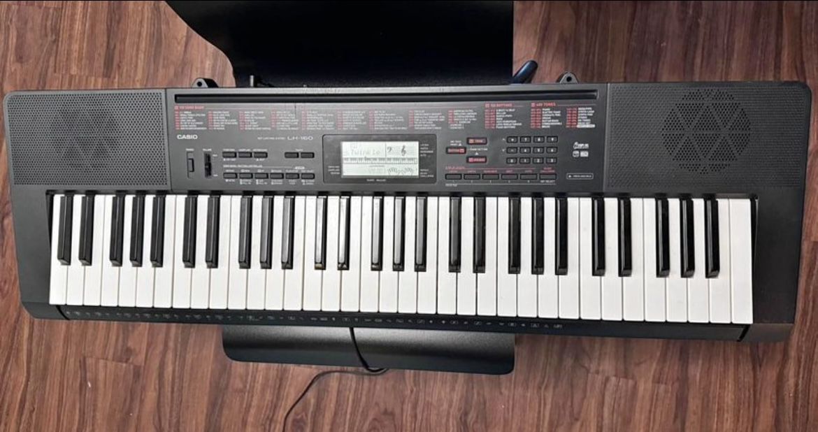 Casio LK-160 keyboard (piano)