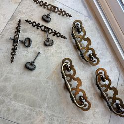 Antique bassett style hardware