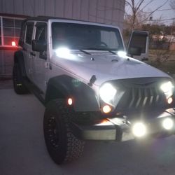 Jeep Wranglers 2010 Everything Is good Motor V.6 Miles 146 ...Two-wheel Drive  Price $13000 