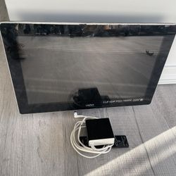 19” TV And Wall Attachment