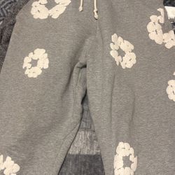 trades only but If u got Cash Hmu