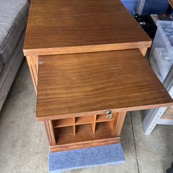 Desk/wine Cabinet