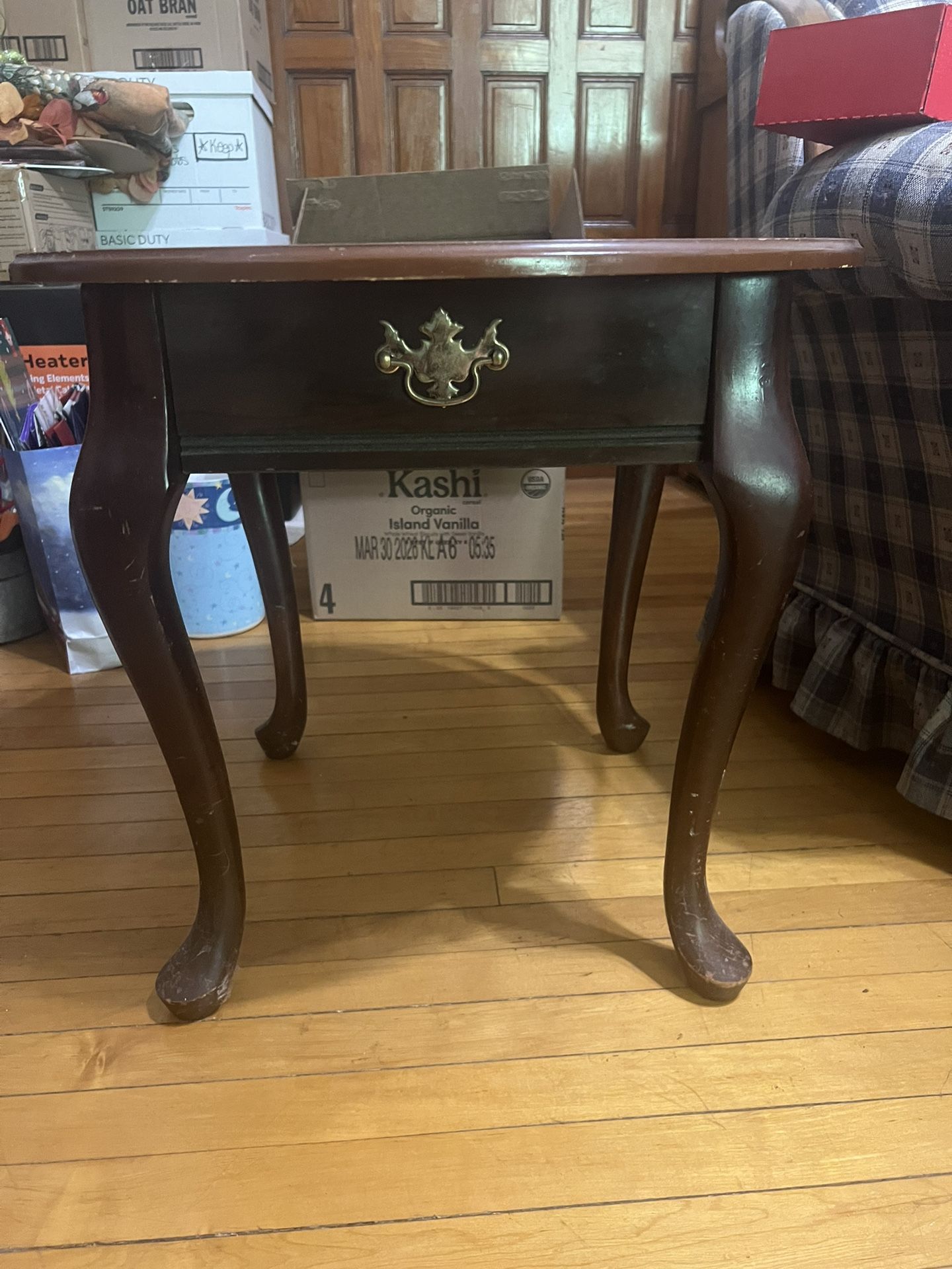 Set of 2 Solid Wood Vintage End Tables