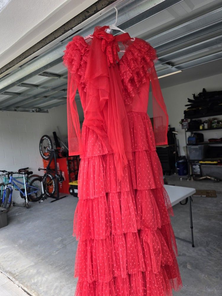 Beetlejuice Lydia Deetz Gothic Red Wedding Dress