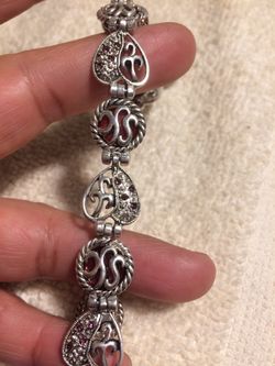 Pretty women’s bracelet