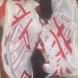 Red And White Balenciaga Runners Size 10  (trading or cash) negotiable
