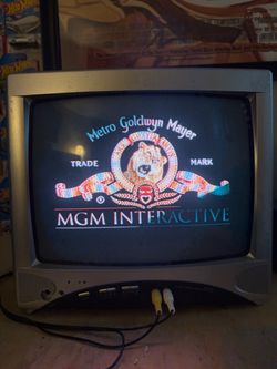 Vintage CRT TV – Retro Gaming / VHS