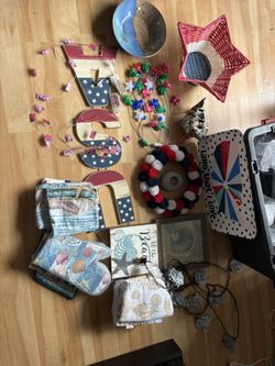 Summer decorations and table settings