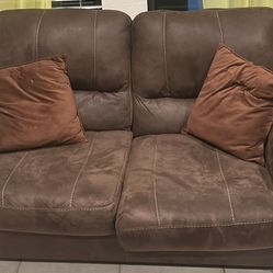 Sofa and Love sheet For Sale