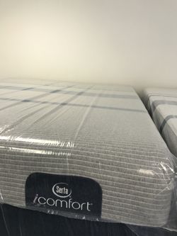 Serta icomfort blue queen mattress