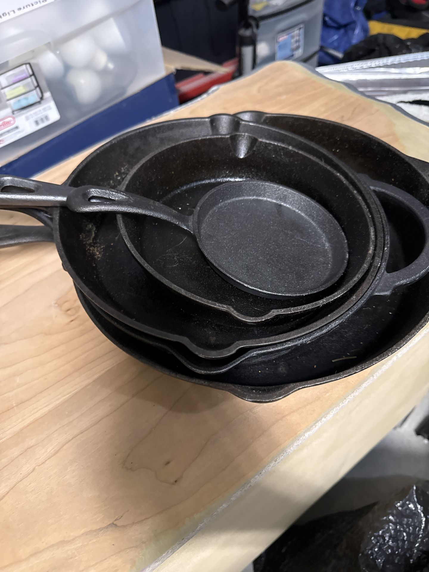 5 piece iron skillets