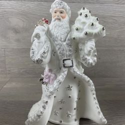 Lenox Platinum Classics "Kris Kringle Visits" Statue