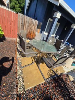 Glass Patio Table & 6 Chairs