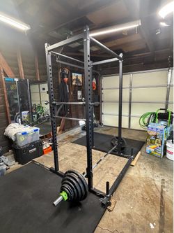 Titan T-2 Series Power Rack with bar and weights