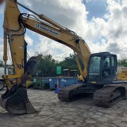 Kobelco 210excavator 48,000lbs Machine