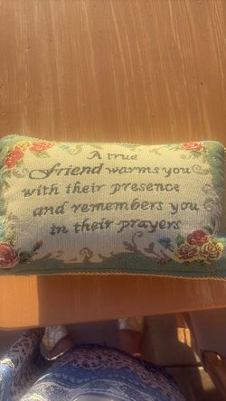 Adorable vintage small head pillow “for a friend “