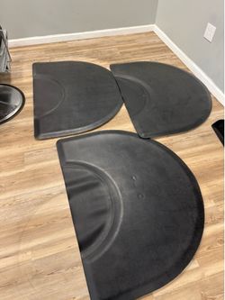 3 Barber chair Mats