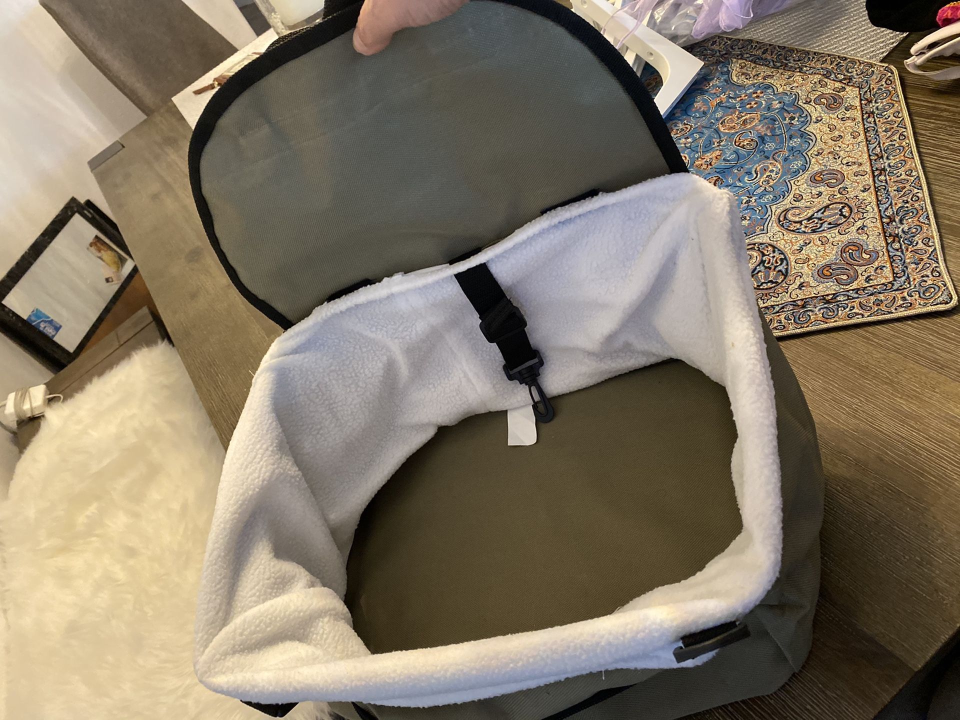 Dog safety car seat (small )