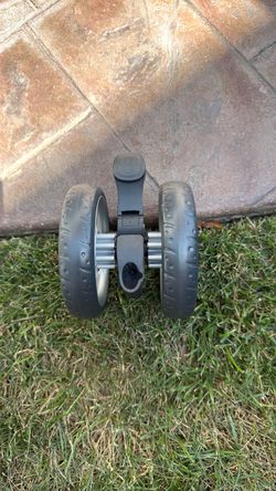 Uppababy umbrella stroller locking wheel