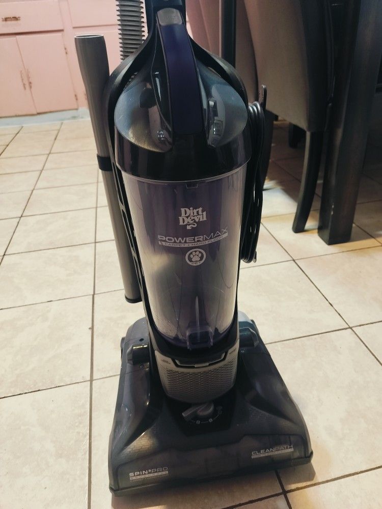 Dirt Devil Vacuum 