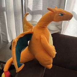 Charizard Plushy 