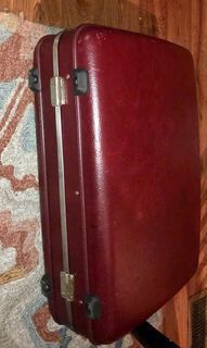 American Tourister Hardshell Suitcase, VERY NICE!!!!!!