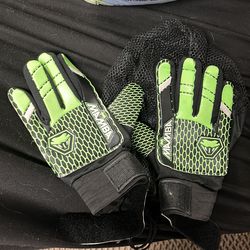 Youth soccer goalie gloves