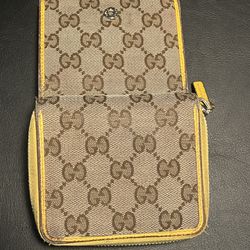 Authentic GUCCI Wallet