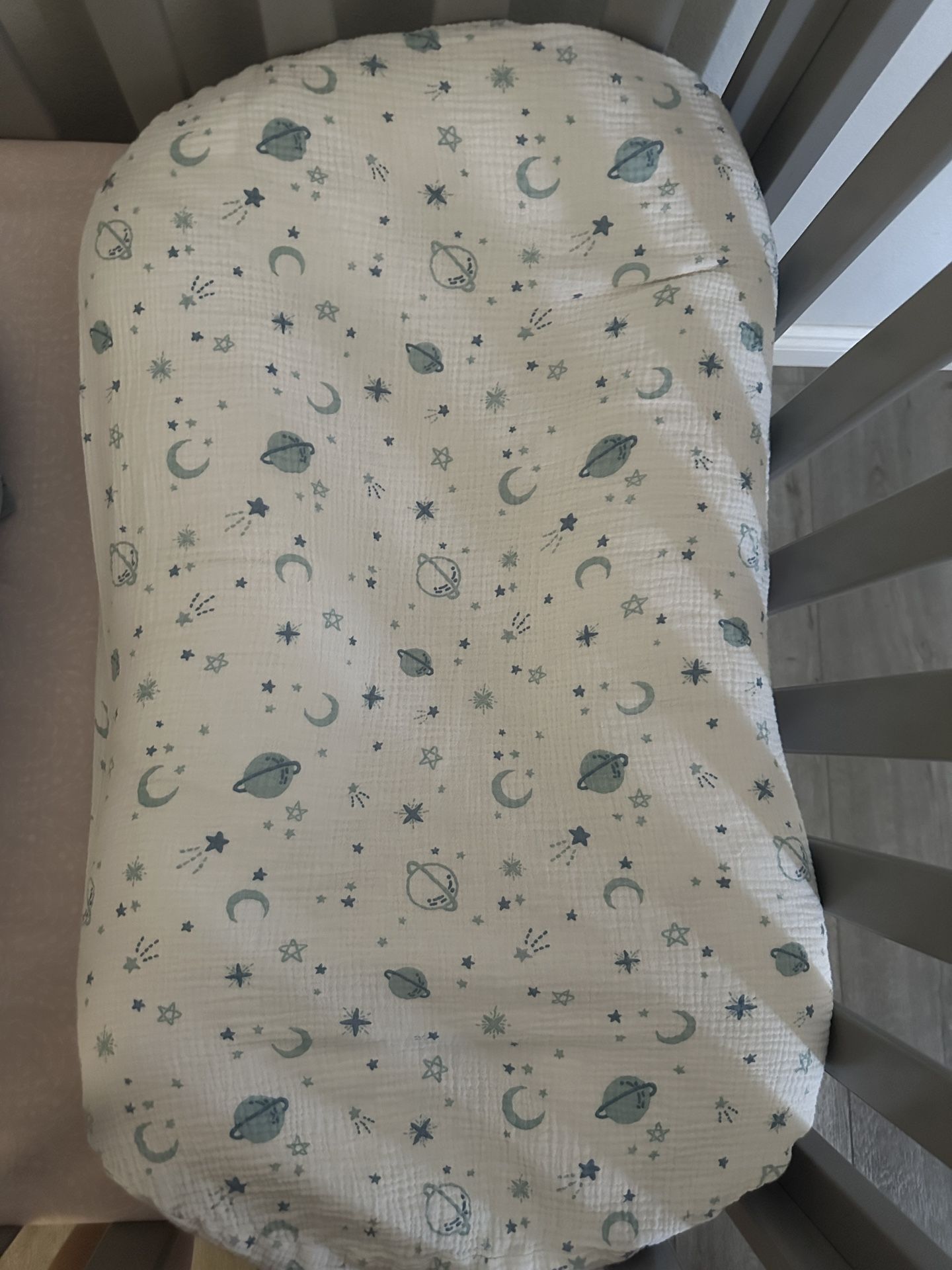 Snuggle Me Infant Lounger