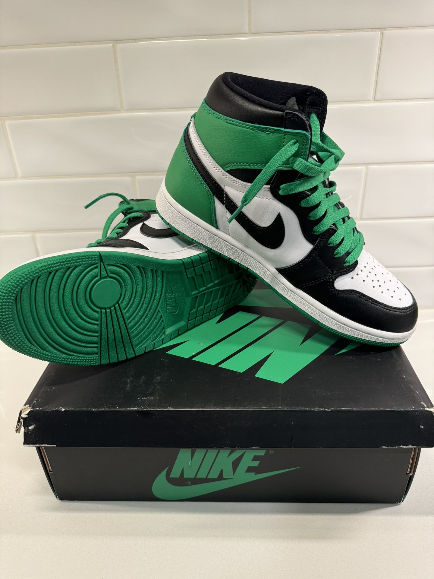 Jordan 1 Lucky Green