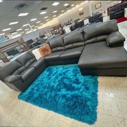 Sectional In Stock For Immediate Delivery 
