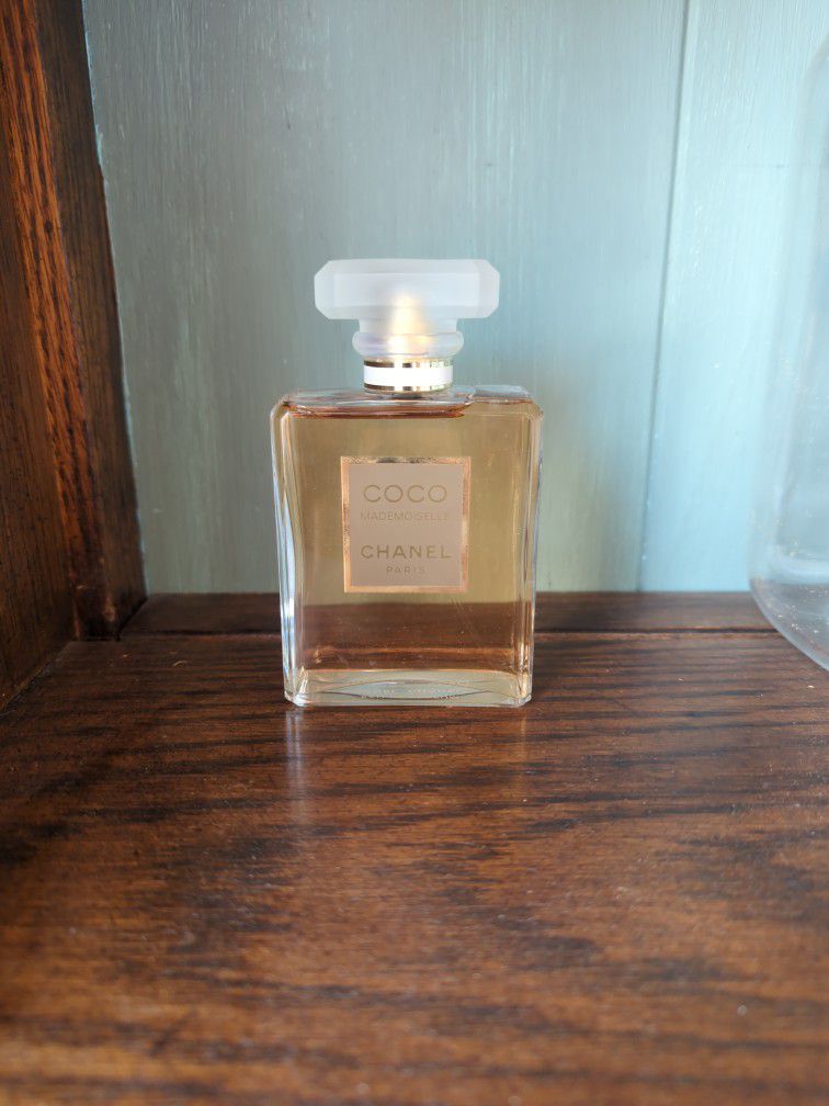 Coco Chanel Mademoiselle Parfum for Sale in Fox River Grove, IL - OfferUp