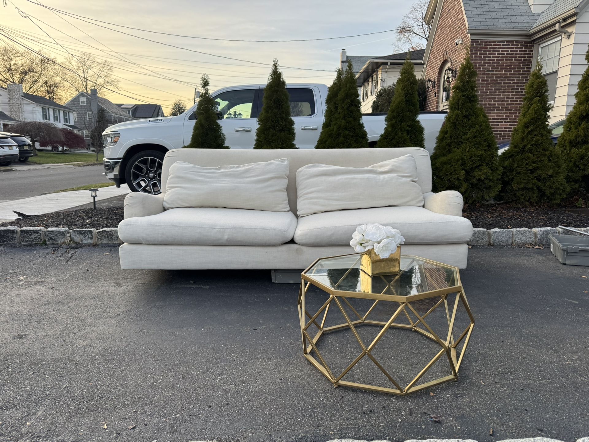 Pottery Barn 86” Sofa – Free Local Delivery – $300