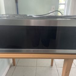 SAMSUNG MICROWAVE BEAUTIFUL