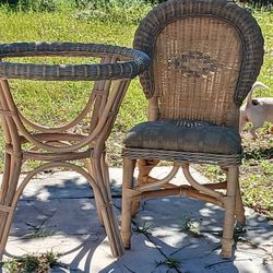 Rattan Dining Table W Matching Chairs
