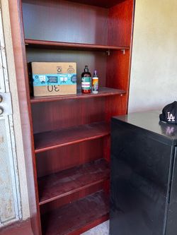 Mahogany wood bookshelf
