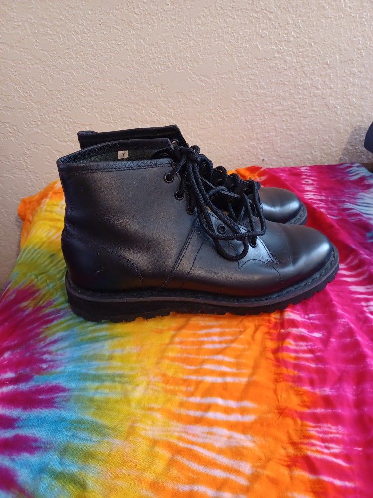 Demonia Boots Mens 7
