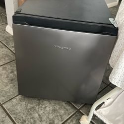 Mini Fridge Hisense