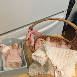Doll’s 