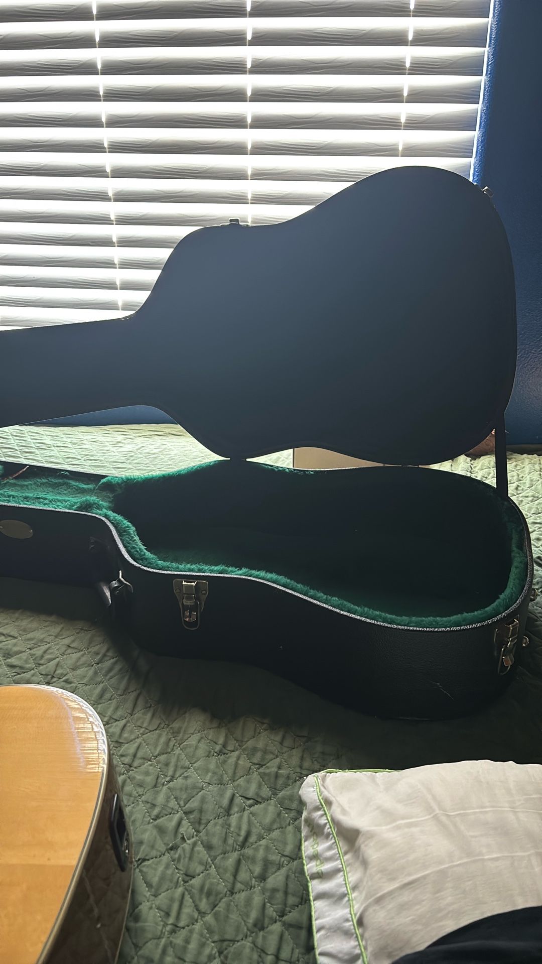 Martín And Co Acoustic Guitar Case