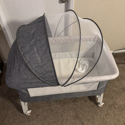 Baby Bassinet, 3-in-1 Function, Height Adjustable Crib Side Sleeper with Storage Basket and Wheels