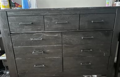 9 Drawer Dresser