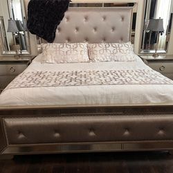 Z Gallerie King Bedroom Group