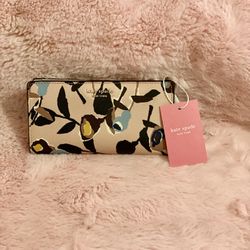 Kate Spade Large Slim Bifold Wallet, Price Negotiable. for Sale in