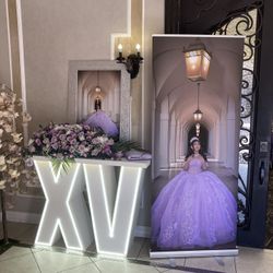 Led Marquees  Quinceñera Table