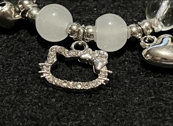 NEW Hello Kitty Bead and rhinestone charm bracelet for Women or Girl  Elastic bracelet. Perfect for a young girl or someone with a smaller wrist