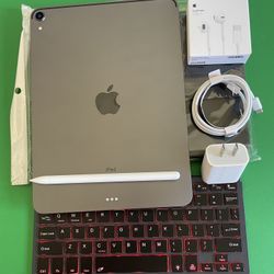 Apple IPad Pro 11” (Face ID / Liquid Retina  / latest iOS 18) 64GB with Keyboard case, stylus pen & Accessories (256GB $469) 