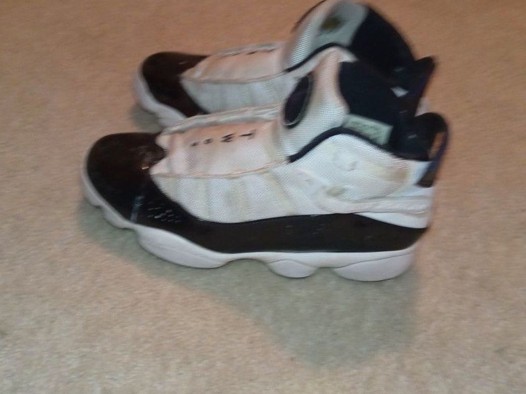 Jordans Retro 11s Size 10.5 Only 75 Dollars
